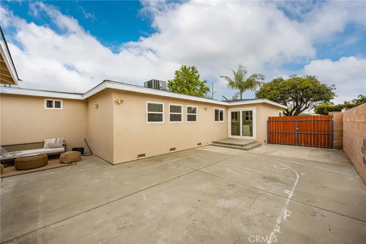 5830 E Fairbrook, Long Beach, California 90815
