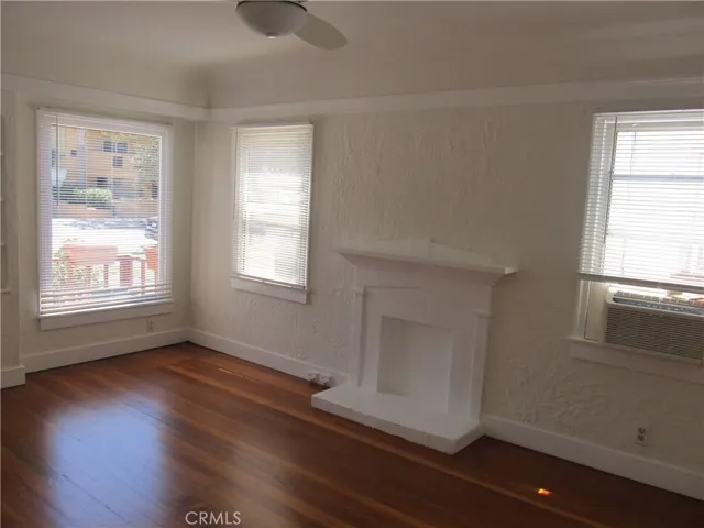 11217 La Maida Street, North Hollywood, California 91601