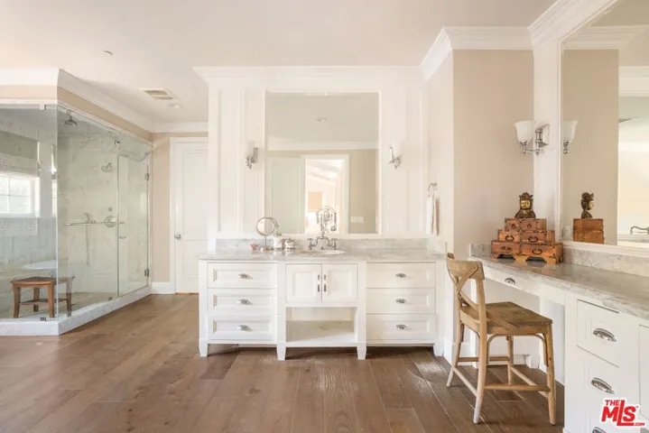 4505 Morella Avenue, Valley Village, California 91607