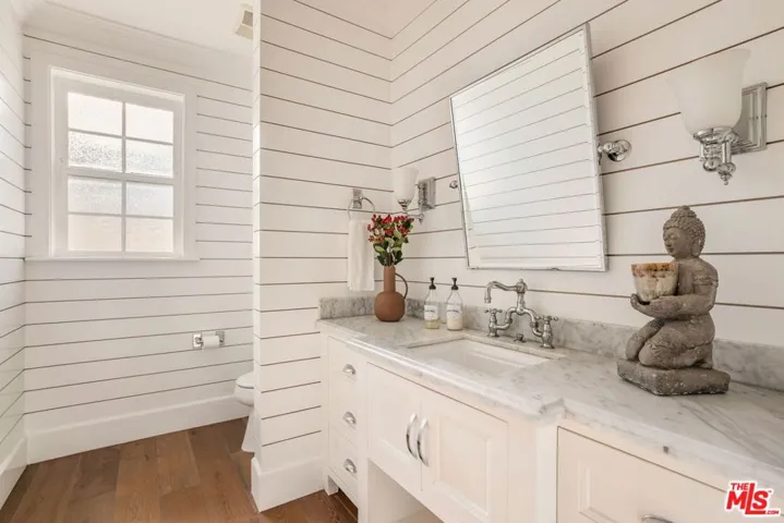 4505 Morella Avenue, Valley Village, California 91607