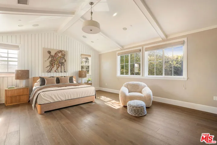 4505 Morella Avenue, Valley Village, California 91607