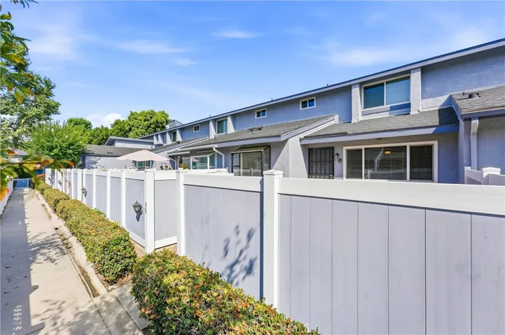 900 W Sierra Madre 59, Azusa, California 91702