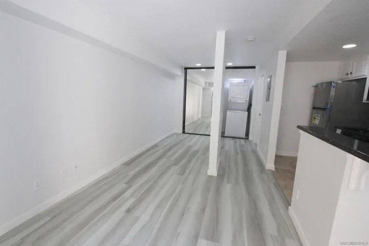 3967 Nobel 249, San Diego, California 92122