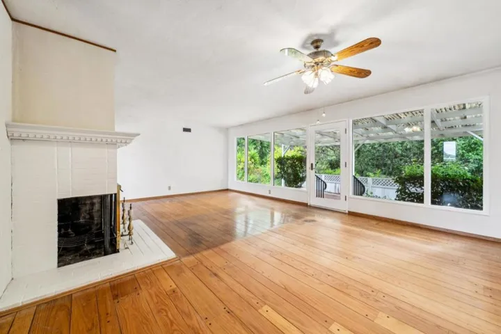 1637 Lake Chabot Terrace, San Leandro, California 94577