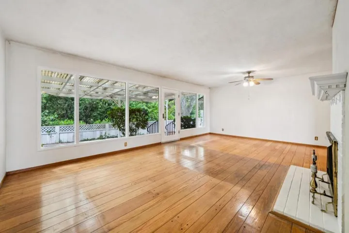 1637 Lake Chabot Terrace, San Leandro, California 94577