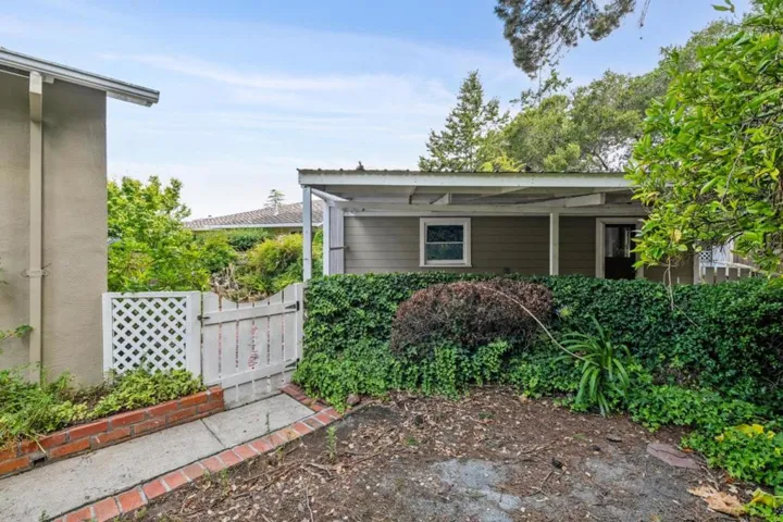 1637 Lake Chabot Terrace, San Leandro, California 94577