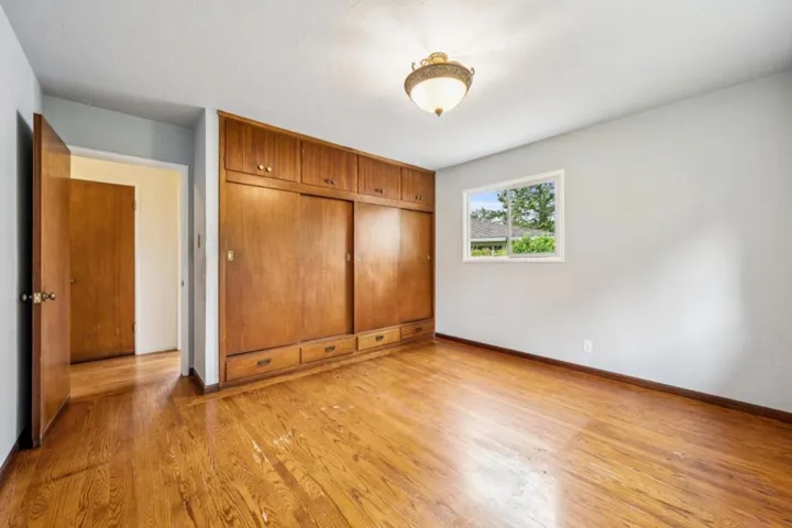 1637 Lake Chabot Terrace, San Leandro, California 94577