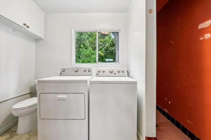 1637 Lake Chabot Terrace, San Leandro, California 94577