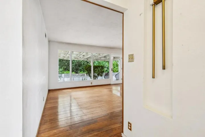 1637 Lake Chabot Terrace, San Leandro, California 94577