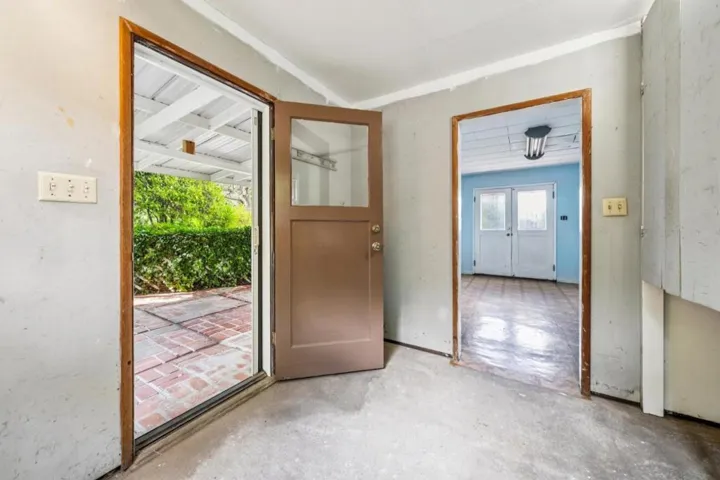 1637 Lake Chabot Terrace, San Leandro, California 94577