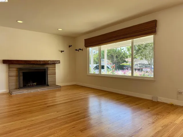 312 Walker Dr, Mountain View, California 94043