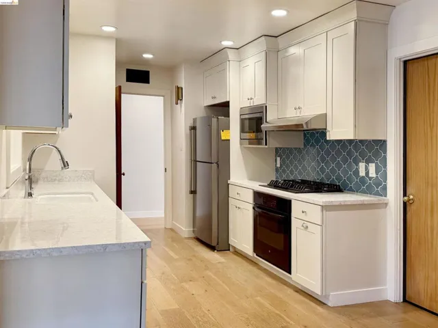 312 Walker Dr, Mountain View, California 94043