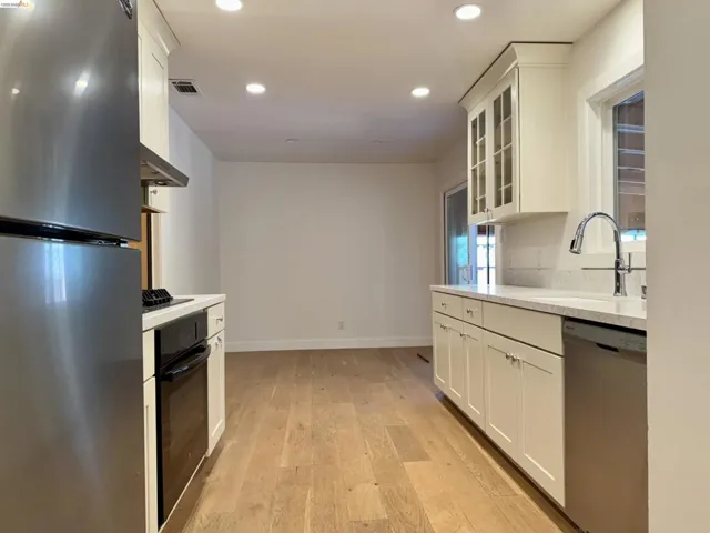 312 Walker Dr, Mountain View, California 94043