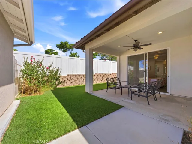 20558 Martingale, Saugus, California 91350