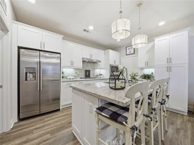 20558 Martingale, Saugus, California 91350