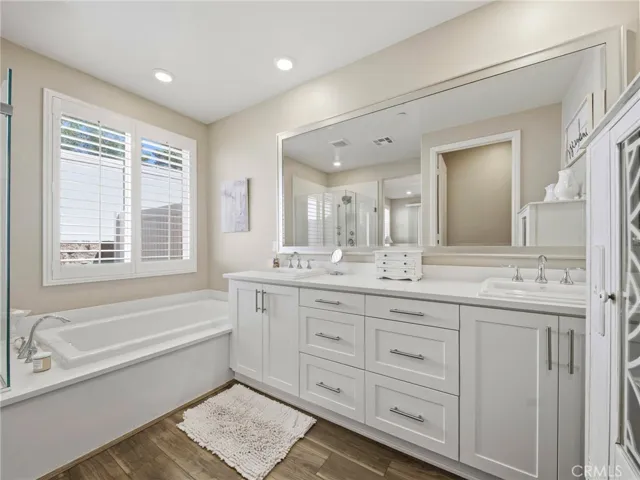 20558 Martingale, Saugus, California 91350