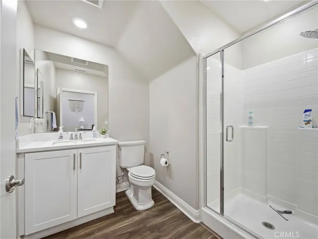 20558 Martingale, Saugus, California 91350