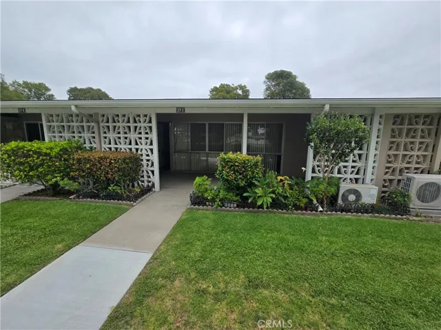 13681 Saint Andrew Drive 27j, Seal Beach, California 90740