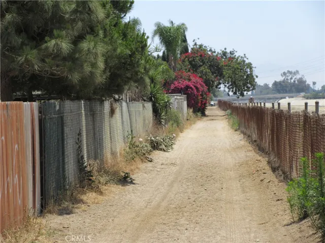 * Horse Trail *