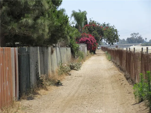 * Horse Trail *