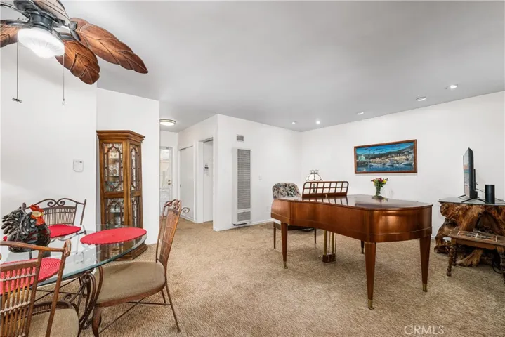 * Living Room *