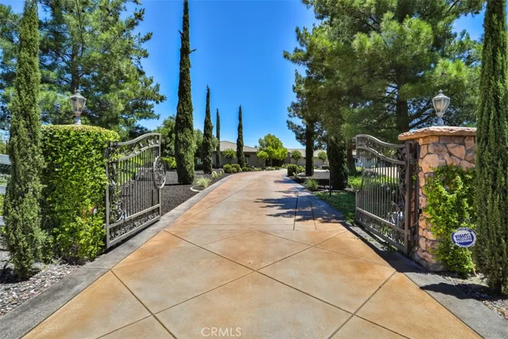 39520 Colleen Way, Temecula, California 92592
