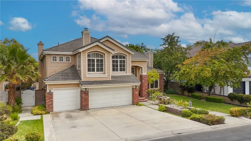 18682 Jockey Circle, Huntington Beach, California 92648