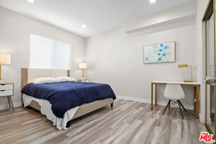 1805 S New England Street, Los Angeles, California 90006
