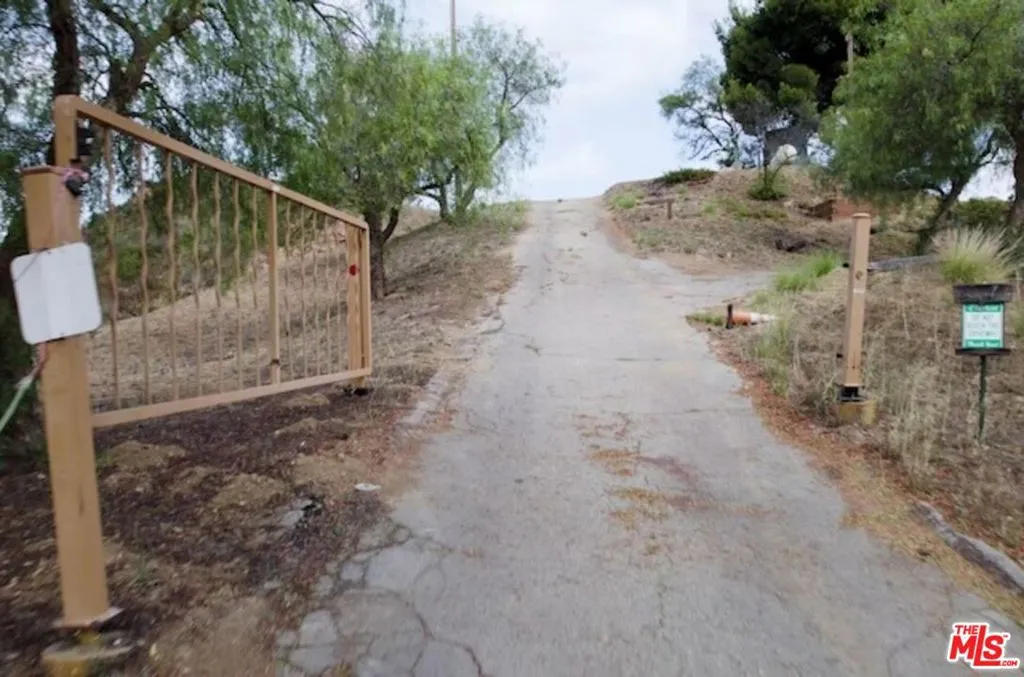 0 Skyhawk Lane, Topanga, California 90290 — photo 4