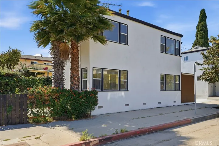 1205 Cole, Los Angeles, California 90038