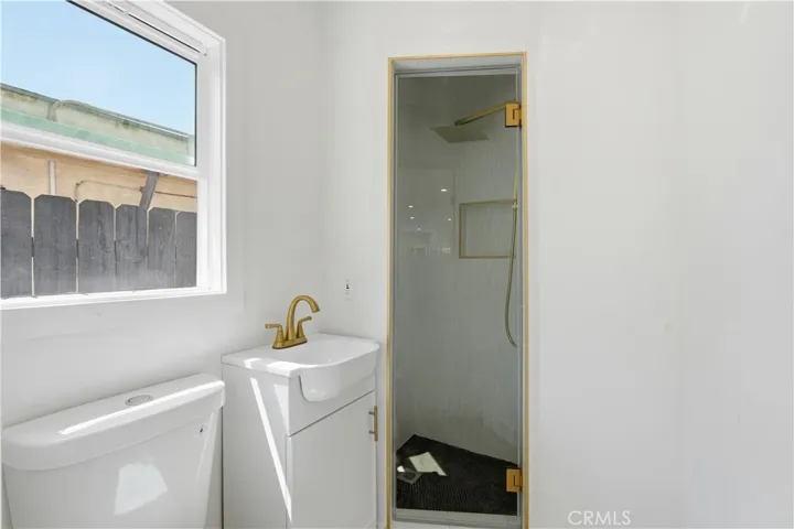 1205 Cole, Los Angeles, California 90038