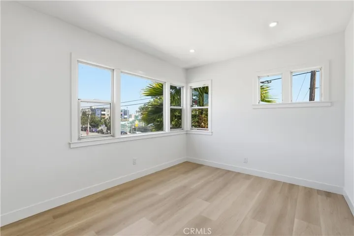1205 Cole, Los Angeles, California 90038