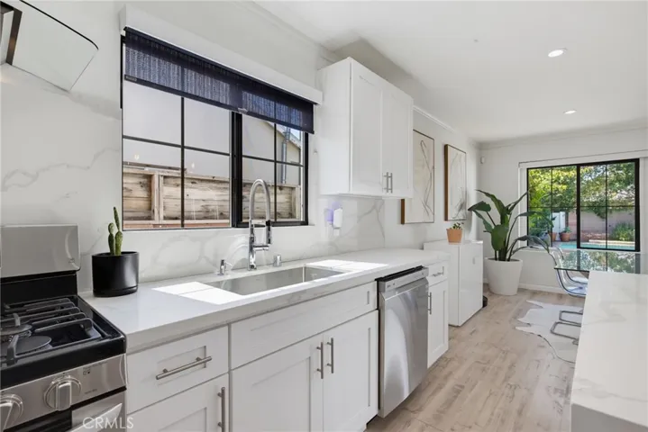 13547 Bessemer Street, Valley Glen, California 91401