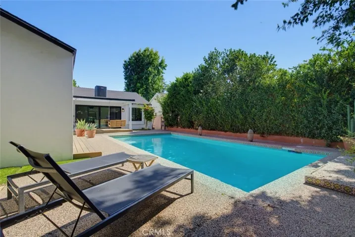13547 Bessemer Street, Valley Glen, California 91401