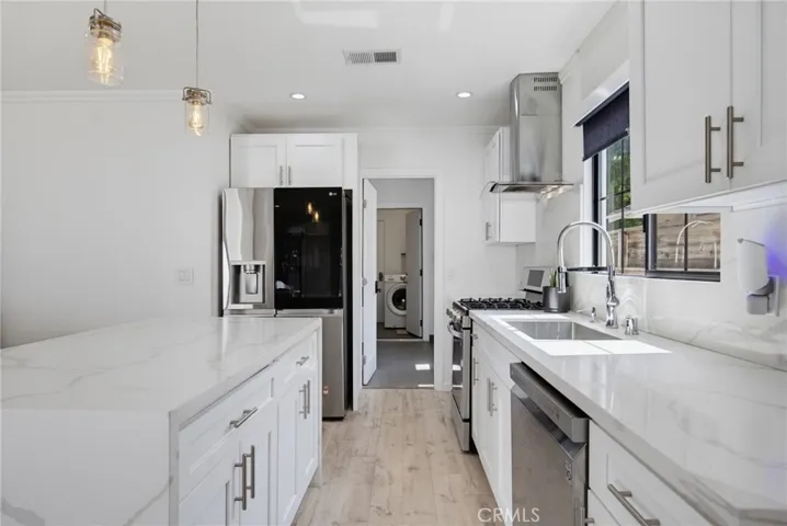13547 Bessemer Street, Valley Glen, California 91401