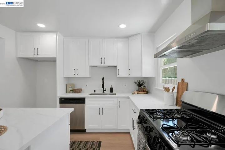 33327 2nd St, Union City, California 94587