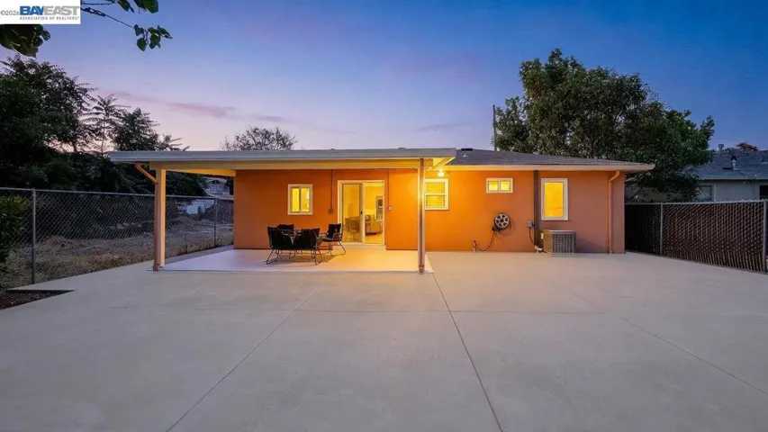 33327 2nd St, Union City, California 94587