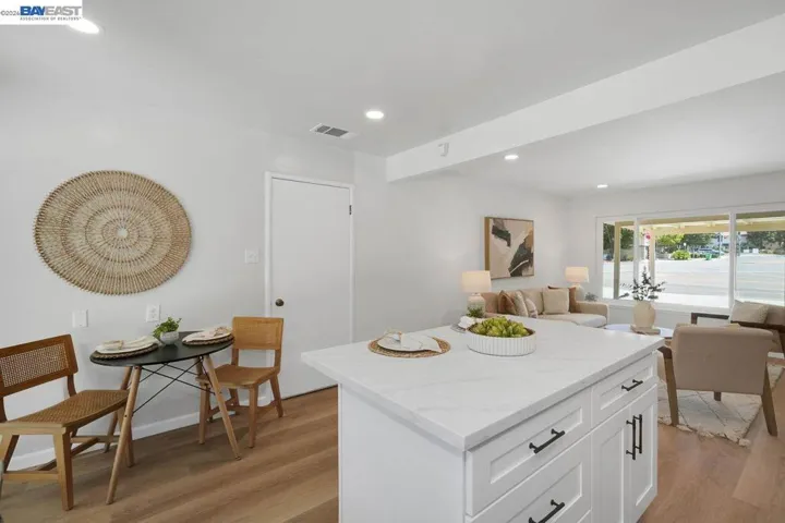 33327 2nd St, Union City, California 94587