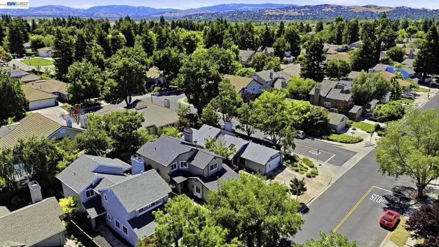 3711 Kamp Dr, Pleasanton, California 94588