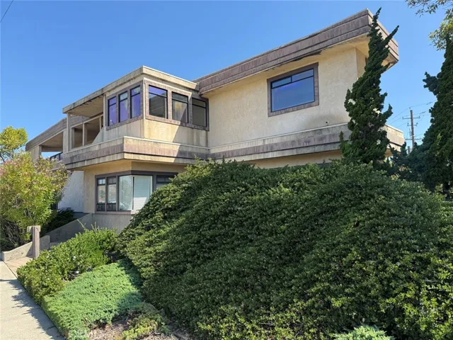 2040 Broad, San Luis Obispo, California 93401