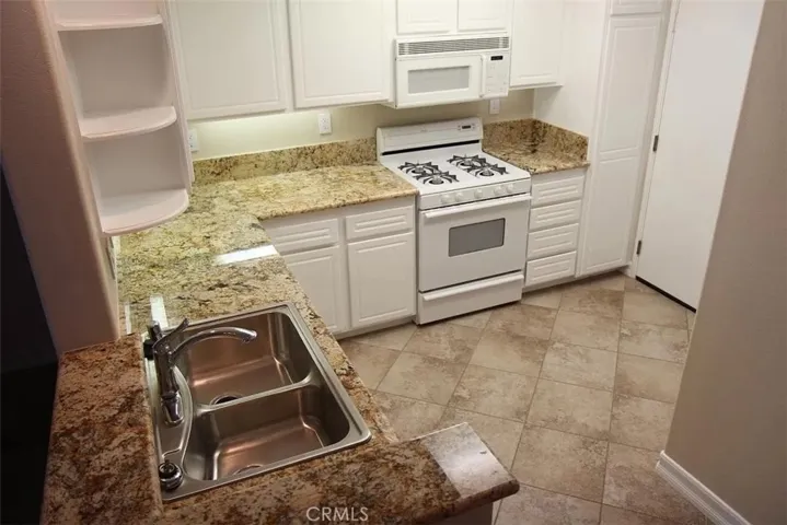 1003 Solvay Aisle, Irvine, California 92606