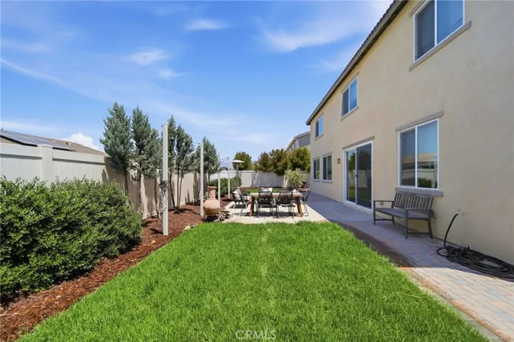 1198 Venice, Mentone, California 92359