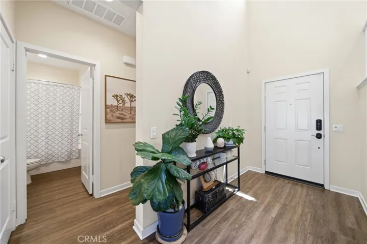 1198 Venice, Mentone, California 92359
