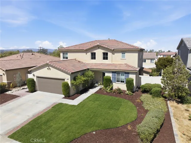 1198 Venice, Mentone, California 92359