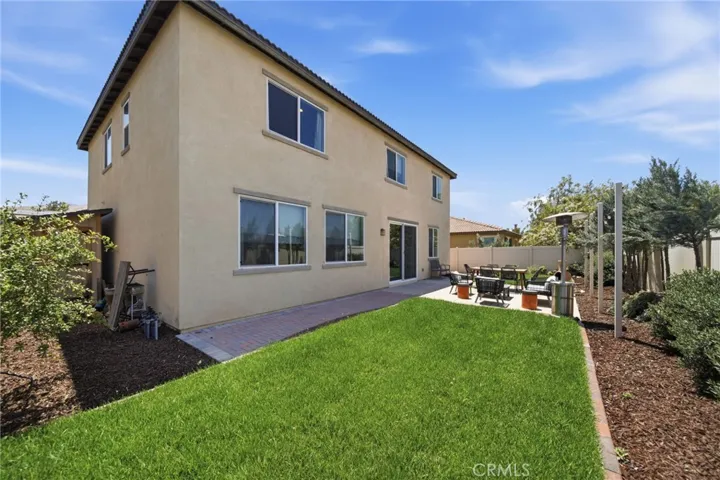 1198 Venice, Mentone, California 92359