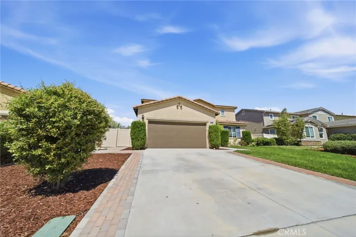 1198 Venice, Mentone, California 92359