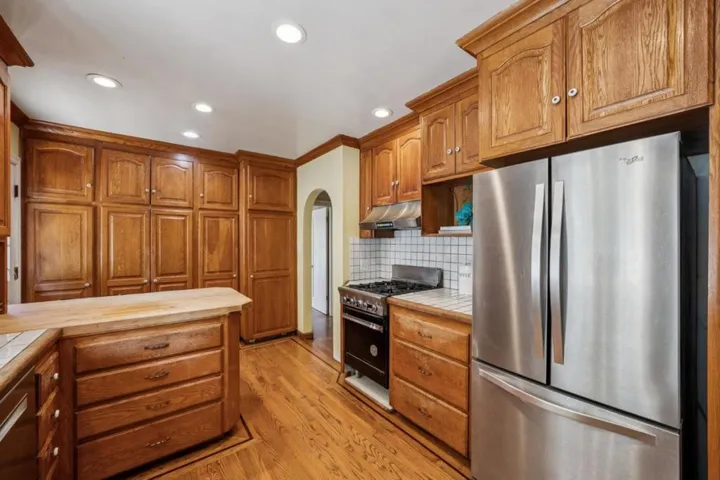 170 Grand Street, Redwood City, California 94062