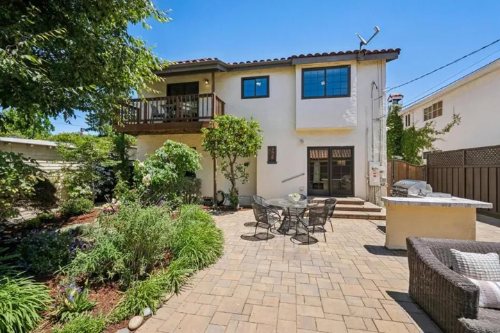 170 Grand Street, Redwood City, California 94062