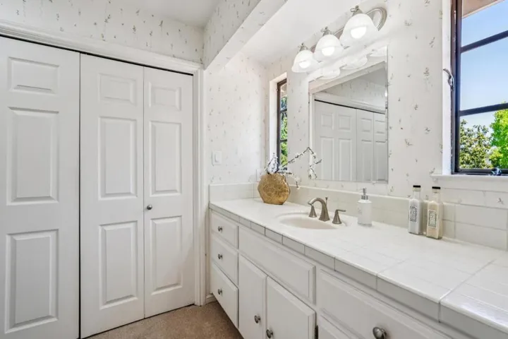 170 Grand Street, Redwood City, California 94062