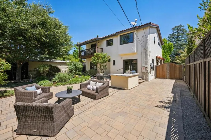170 Grand Street, Redwood City, California 94062